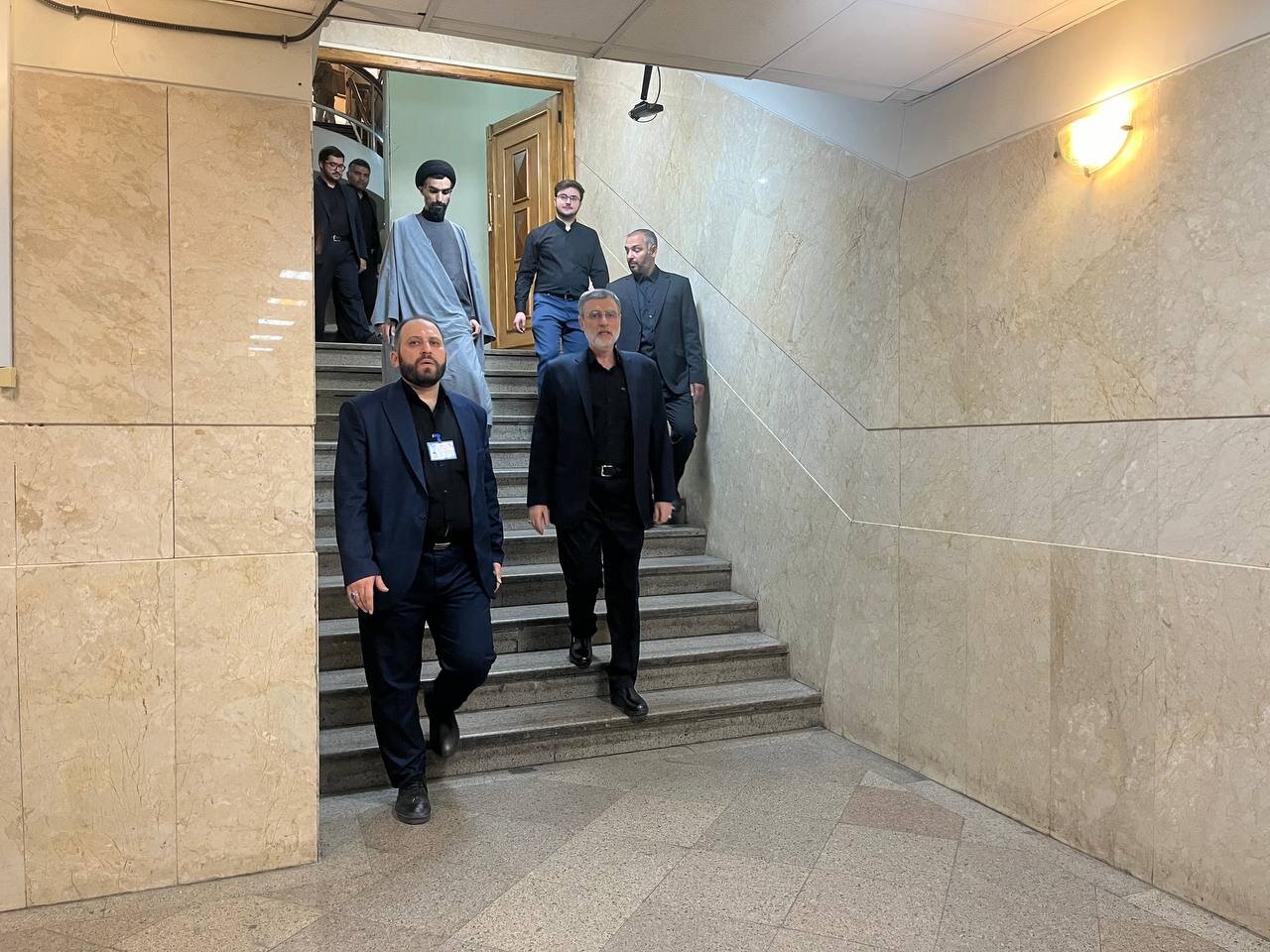 قاضی زاده هاشمی: کاندیدای مردم هستم/ پاسخ مبهم به سوالی کنایه دار درباره حل مشکل بورس