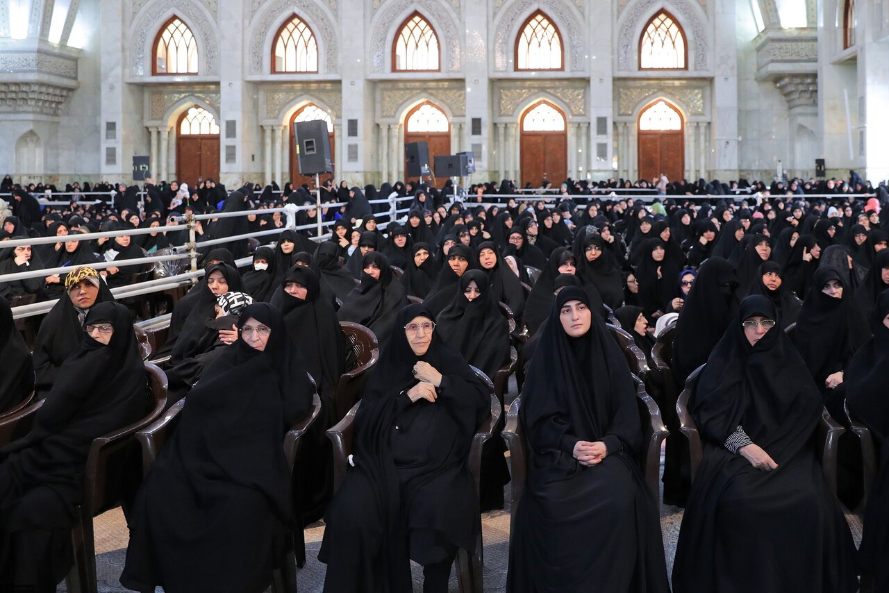 عکس | تصویری جدید از دختر امام (ره) در کنار زینب سلیمانی