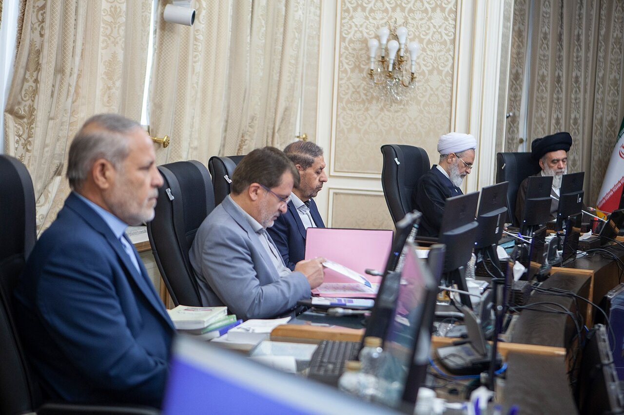 این افراد، صلاحیت 80 کاندیدای ریاست جمهوری را بررسی می کنند + عکس 5