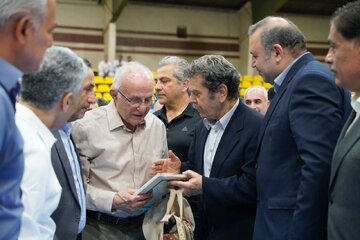 عکس| هنرمندان در مراسم تقدیر از اسطوره ورزش عکس| هنرمندان در مراسم تقدیر از اسطوره ورزش