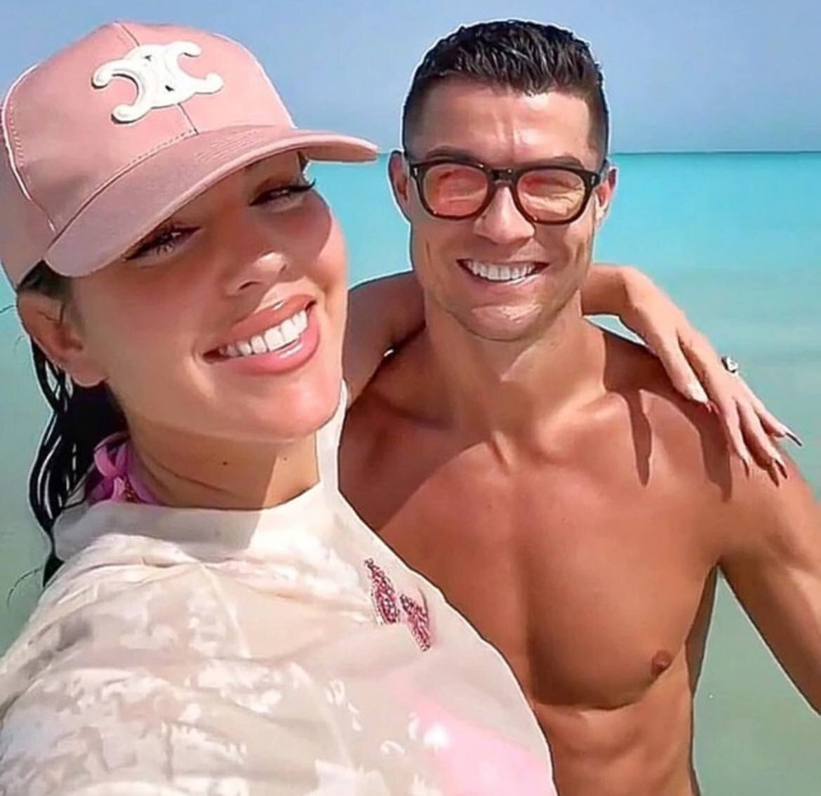 عکس| سلفی رونالدو و جورجینا در سواحل عربستان