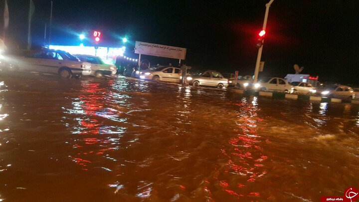 ببینید |  تصاویر اولیه از سیلاب وحشتناک امشب جاده چالوس