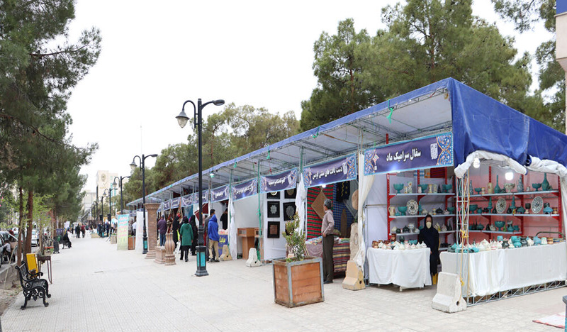 ۴۱۶ میلیارد ریال تسهیلات بی بیش از ۳۵۰ هنرمند صنایع دستی استان سمنان در سال ۱۴۰۲ واگذار شده است