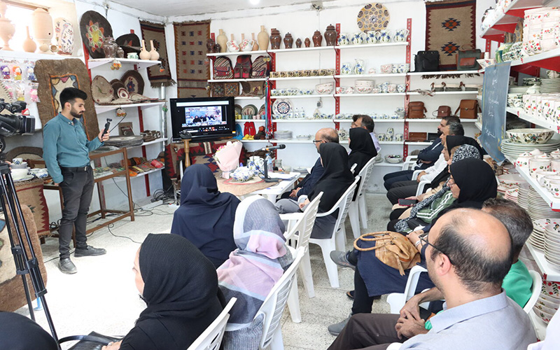 ۴۱۶ میلیارد ریال تسهیلات  بی بیش از ۳۵۰ هنرمند صنایع دستی استان سمنان در سال ۱۴۰۲ واگذار شده است