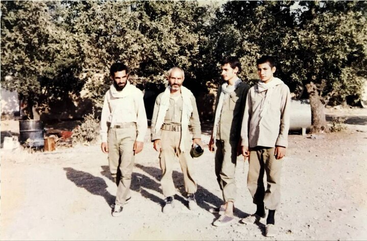 تصویر کمتر دیده شده از دوران نوجوانی قاضیزاده هاشمی کاندیدای ریاست جمهوری در دوران دفاع مقدس