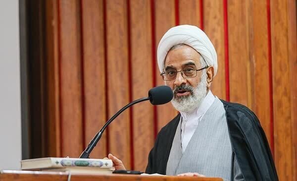 پیام تسلیت فرمانده کل سپاه و نماینده ولی فقیه در سپاه به حسین طائب 2