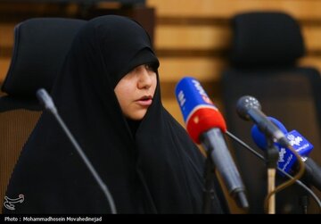 عکس | تصویری جدید از دختران شهید رئیسی در یک مراسم