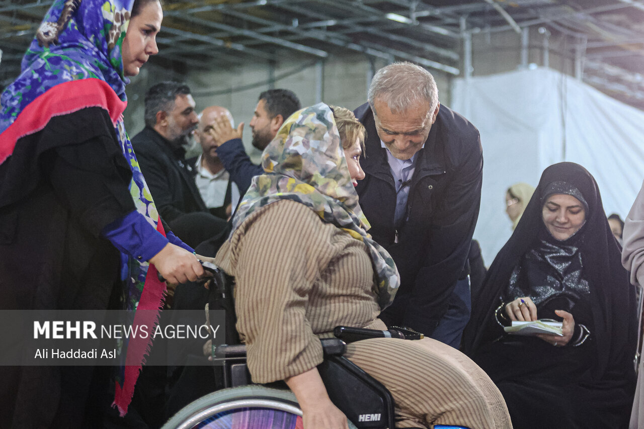 عکسها خبرگزاری مهر از همایش زنان حامی مسعود پزشکیان