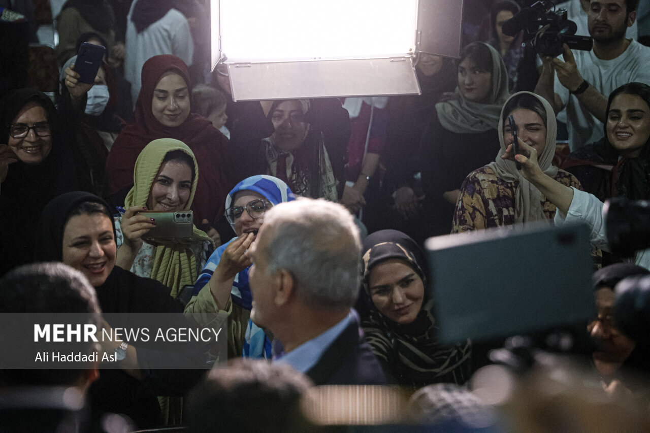 عکسها خبرگزاری مهر از همایش زنان حامی مسعود پزشکیان