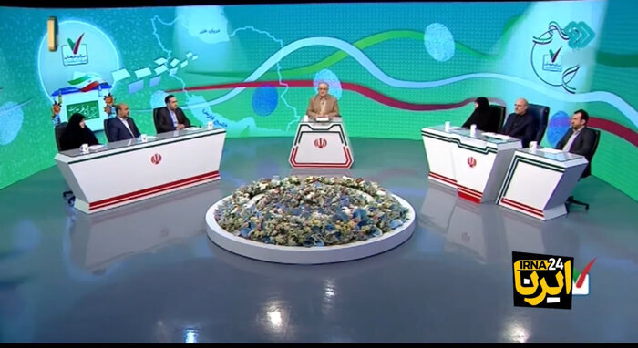 نگاه مردان اصولگرا به زنان در آستانه انتخابات / قاضیزاده هاشمی: زنان فرصت هستند / قالیباف: استخرهای دوقلو ساختیم تا خانوادهها همزمان استخر بروند 2