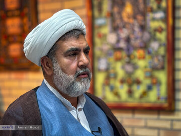 رهبری خط قرمز ماست/ اگر ترامپ دست به اقدام احمقانه ای بزند، ما کل دنیا را به آتش می‌کشیم