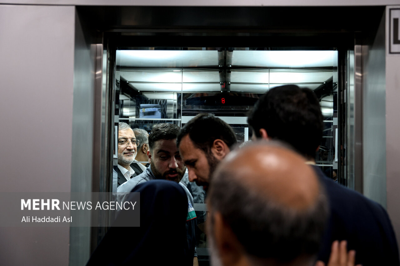 زاکانی با آسانسور رفت، پورمحمدی از راه پله /حضور دو کاندیدای ریاست جمهوری در اتاق اصناف +تصاویر