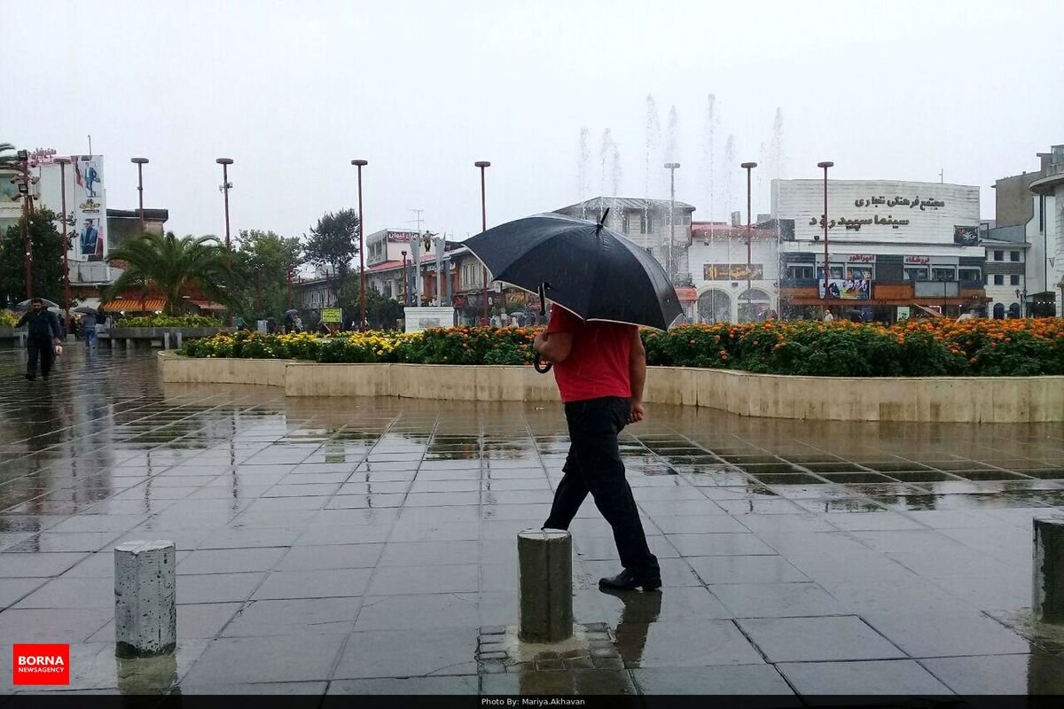 ببینید | ساعتی قبل؛ بارش شدید باران در شهر تبریز