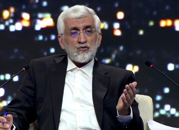 برنامه جلیلی برای حاکمیت ریال: اگر واحد پول رسمی ما ریال است باید دولت بر ریال حاکمیت کند