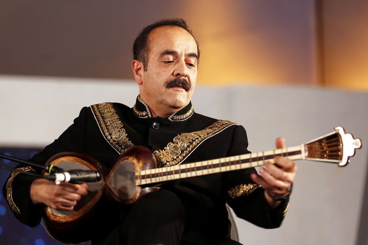 صداوسیما ایران هیچ کوششی برای زنده نگاه‌داشتن موسیقی ملی نمی‌کند/ نوحه‌خوان‌های ما آهنگ هایده را برای عزاداری حسینی می‌خوانند