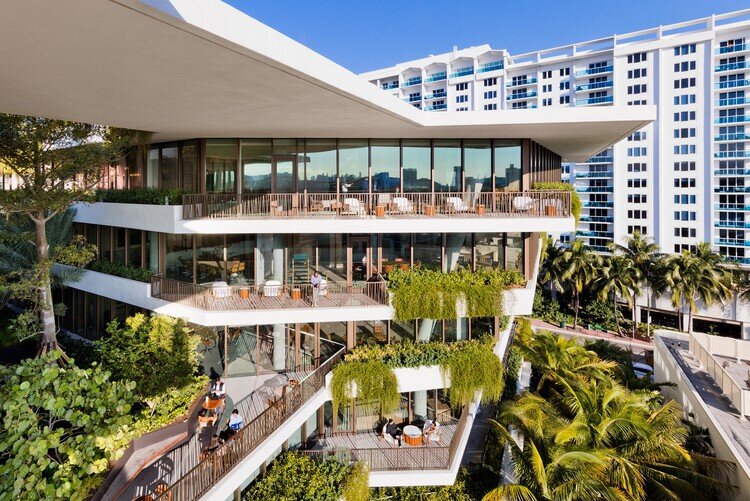 گزارش تصویری| کار و زندگی در این ساختمان، آرزوی هر کارمندی است!