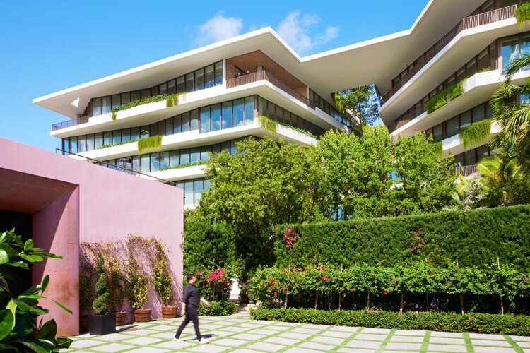 گزارش تصویری| کار و زندگی در این ساختمان، آرزوی هر کارمندی است!