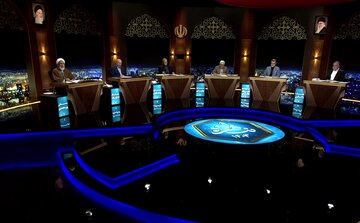 زاکانی؛ بازیکن فوتبالی که هم خطا می کند هم تکل می زند / موتور مسعود پزشکیان هنوز روشن نشده است / قالیباف هرکاری می کند به آرزویش برسد