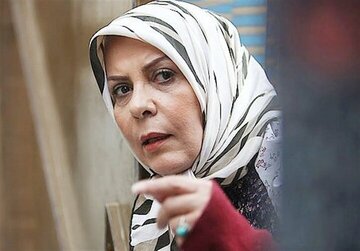 پوراندخت مهیمن: دوست دارم در کمدی شریف بازی کنم / نصف توناییهایم هم ارایه نشده است