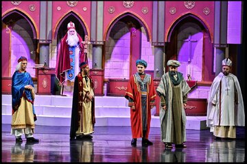 جای پرداخت به رویداد «مباهله» در تئاتر ایران خالی بود / قدردانی از انتخاب یک مسیر دشوار