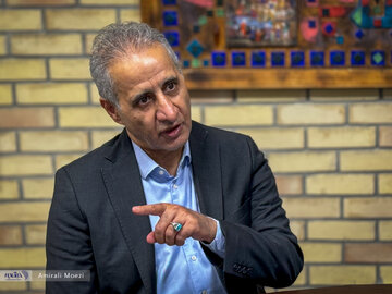 سیگنال رسمی مذاکرات به اقتصاد ایران / حسینی: اثر مذاکرات را سه سال روی نرخ تورم و ارز در دولت روحانی دیدیم