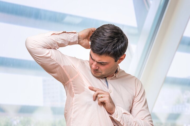 آیا کمبود ویتامینها میتواند باعث بوی بد بدن شود؟