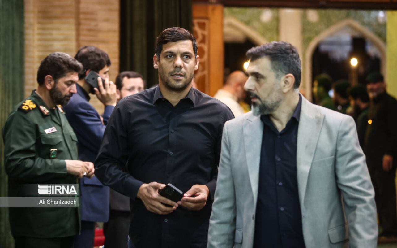 چهرههای استقلالی و پرسپولیسی در مراسم شهید خدمت