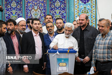 انتخابات چهاردهمین دوره ریاست‌جمهوری در تهران - ۱