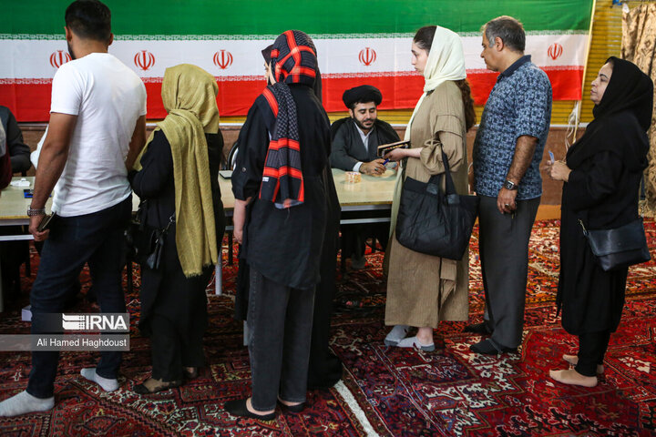 ببینید | گزارش تلویزیون فینیکس چین درباره انتخابات ایران
