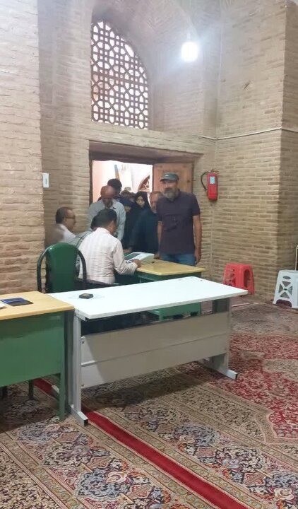 حضور داوود میرباقری، کمال تبریزی، داریوش ارجمند و مهران رجبی پای صندوق رای