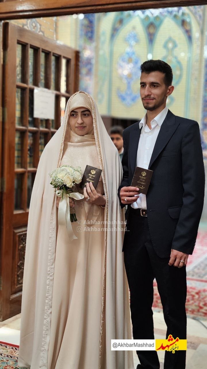 عکس | تصاویری از عروس و داماد پای صندوق رای!