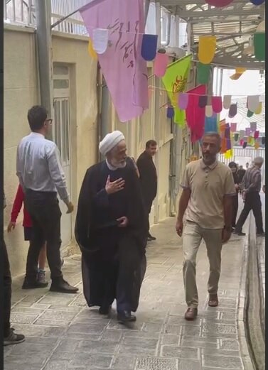 قاضی زاده بعد از انصراف در کدام شهر رأی داد؟ /نوبخت و مجید انصاری به جماران رفتند /حدادعادل در صف رأی مسجد لرزاده +عکس