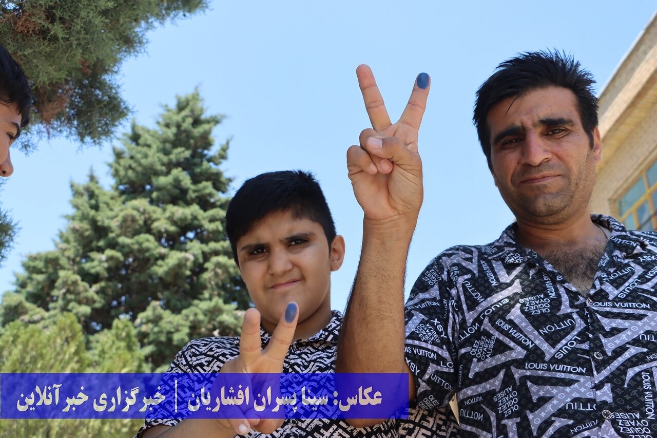 انتخابات ریاست جمهوری ۱۴۰۳ در آذربایجانغربی: پیر و جوان پای صندوقهای رای