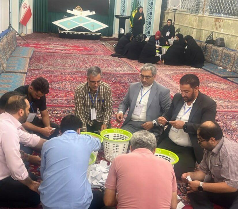 اولین تصاویر از شمارش آراء انتخابات ریاست جمهوری /صندوق ها فک پلمب شد