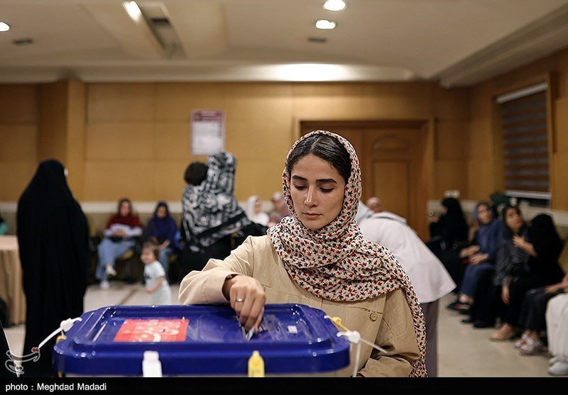 تصاویری از ساعات پایانی انتخابات ریاست‌جمهوری در تهران 2