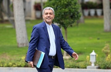 فرمانده اقتصادی ستاد پزشکیان کیست؟ / علیطیبنیا چگونه تورم را تکرقمی کرد؟
