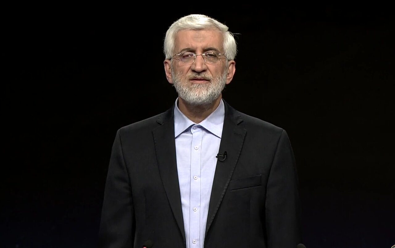 اولین تصویر از پزشکیان و جلیلی در استودیو مناظره دو نفره