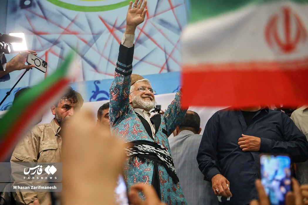 عکس جالب از لباس امروز سعید جلیلی در سفر انتخاباتی 2