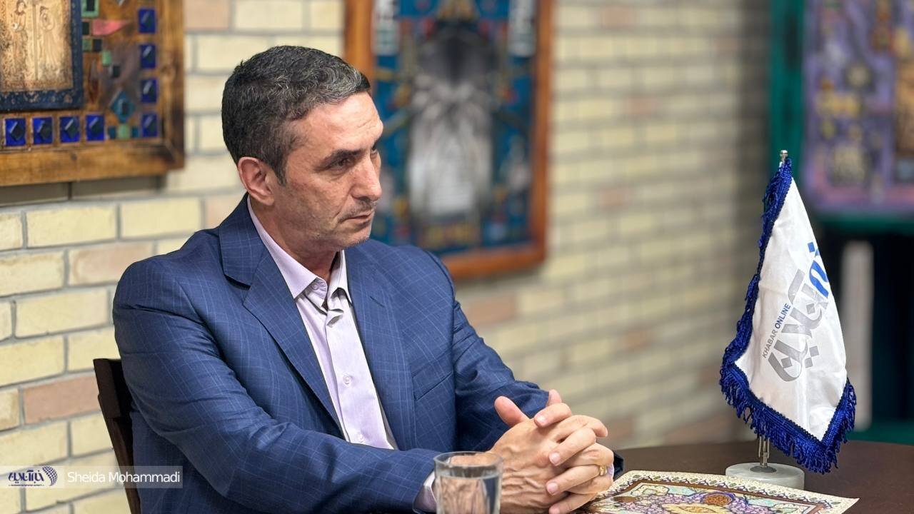 آقازاده: در روستاها پول توزیع میکنند / از ستاد قالیباف با عِده و عُده به پزشکیان پیوستند / امضای ظریف پای قرارداد واردات واکسن کرونا است 3