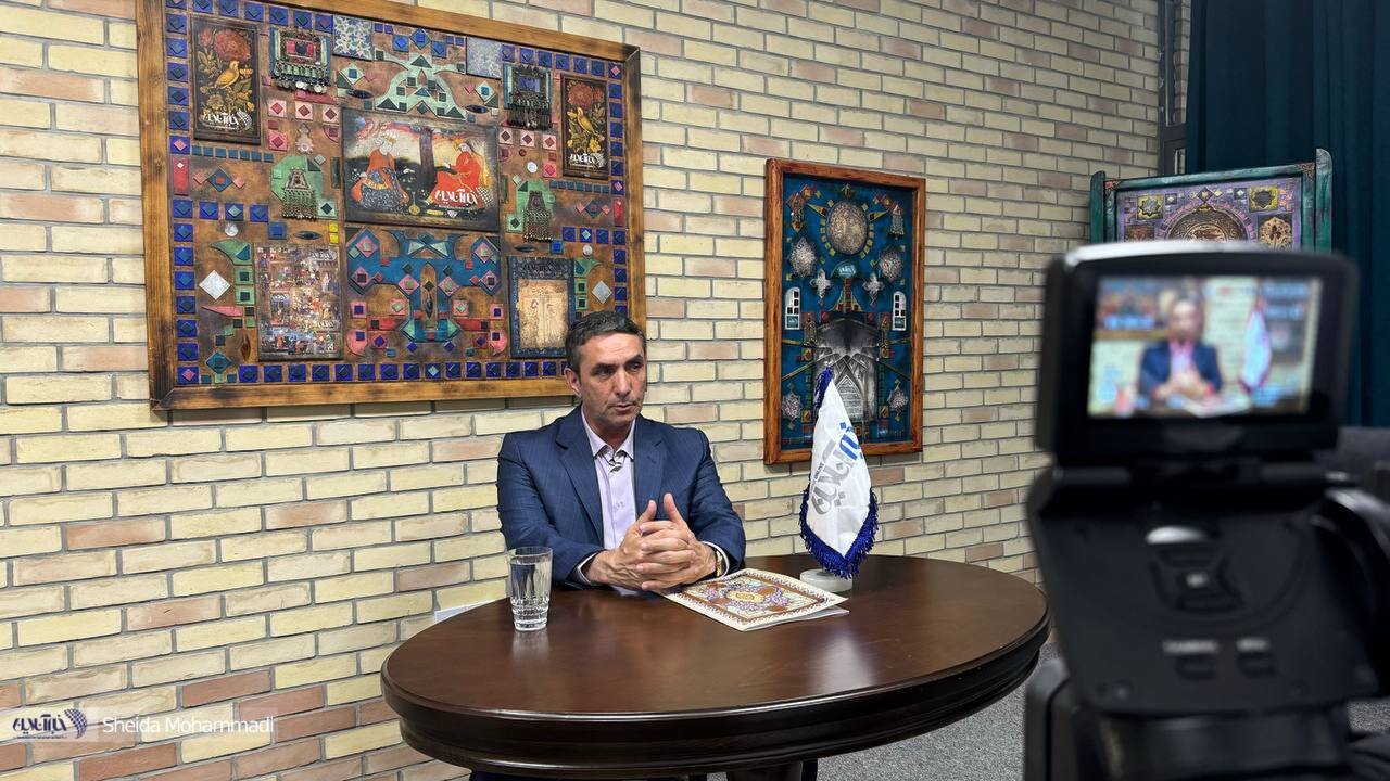 آقازاده: در روستاها پول توزیع میکنند / از ستاد قالیباف با عِده و عُده به پزشکیان پیوستند / امضای ظریف پای قرارداد واردات واکسن کرونا است 4