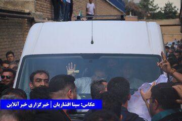 استقبال باورنکردنی ارومیه‌ای‌ها از پزشکیان / پیام مهمی آذربایجانی‌ها به انتخابات
