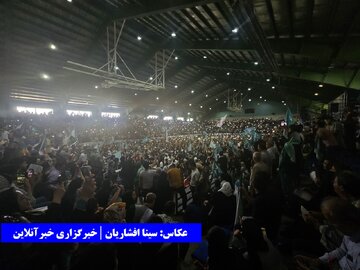 استقبال باورنکردنی ارومیه‌ای‌ها از پزشکیان / پیام مهمی آذربایجانی‌ها به انتخابات