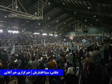 استقبال باورنکردنی ارومیه‌ای‌ها از پزشکیان / پیام مهمی آذربایجانی‌ها به انتخابات