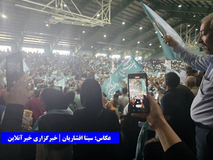 استقبال باورنکردنی ارومیه‌ای‌ها از پزشکیان / پیام مهمی آذربایجانی‌ها به انتخابات