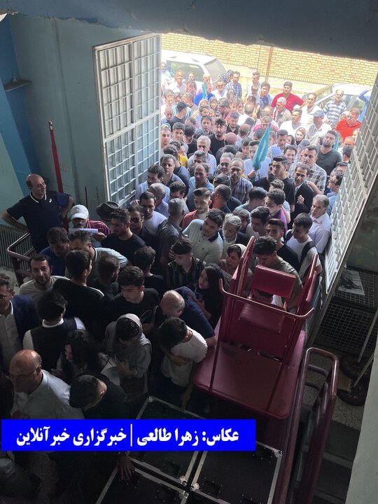 استقبال باورنکردنی ارومیه‌ای‌ها از پزشکیان / پیام مهمی آذربایجانی‌ها به انتخابات