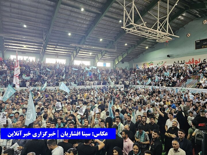 استقبال باورنکردنی ارومیه‌ای‌ها از پزشکیان / پیام مهمی آذربایجانی‌ها به انتخابات