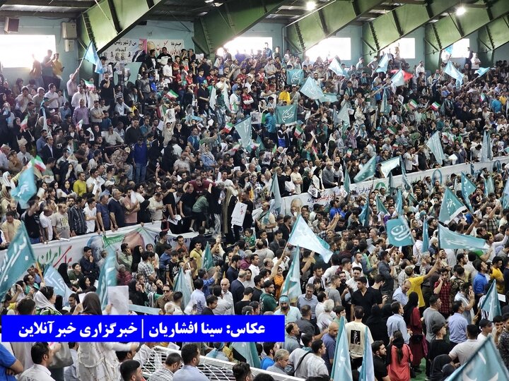 استقبال باورنکردنی ارومیه‌ای‌ها از پزشکیان / پیام مهمی آذربایجانی‌ها به انتخابات