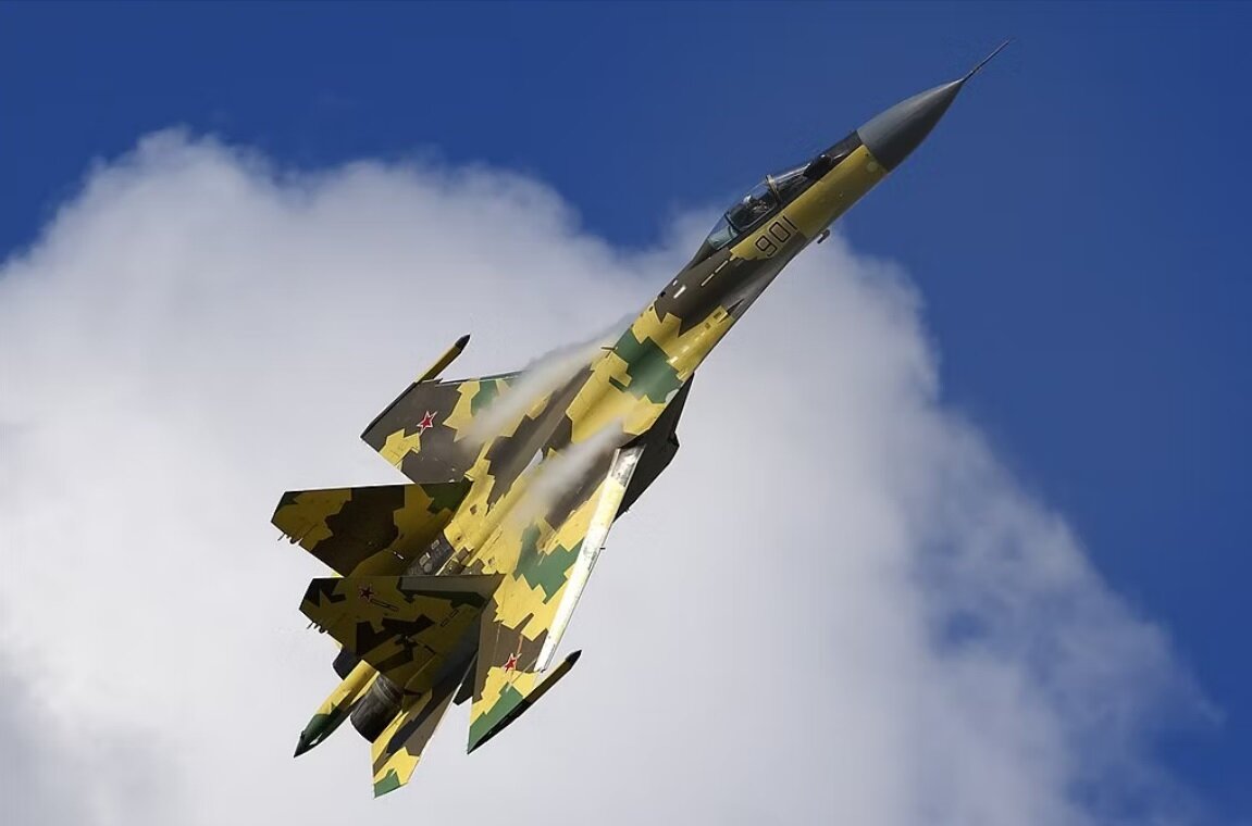 دوئل Skycatchers: F-15EX ایالات متحده در برابر Su-35 روسیه / چه کسی برنده نبرد هوایی است؟