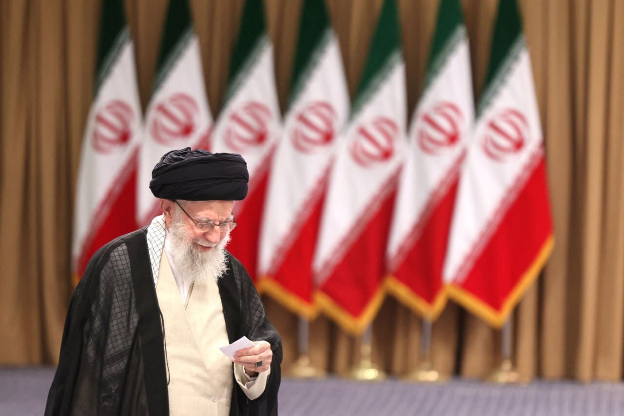 عکس | تصویر خبرگزاری خارجی از برگه رای رهبر انقلاب در دور دوم انتخابات ریاست جمهوری