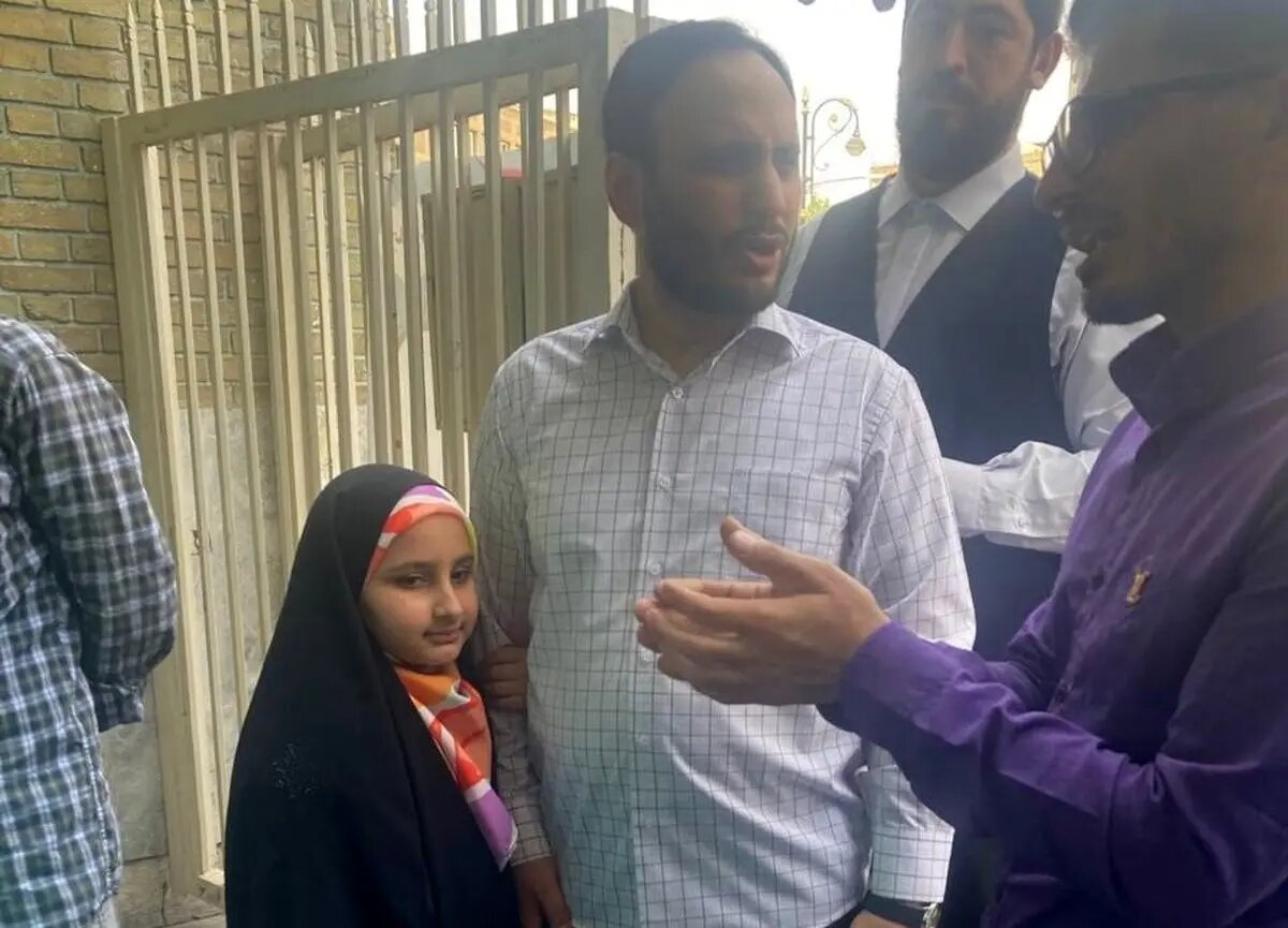 عکس جدید از الهه هیکس پای صندوق رأی بروکسل /زیدآبادی در کدام حوزه انتخابیه رأی داد؟ /بهادری جهرمی: استعفا نداده ام